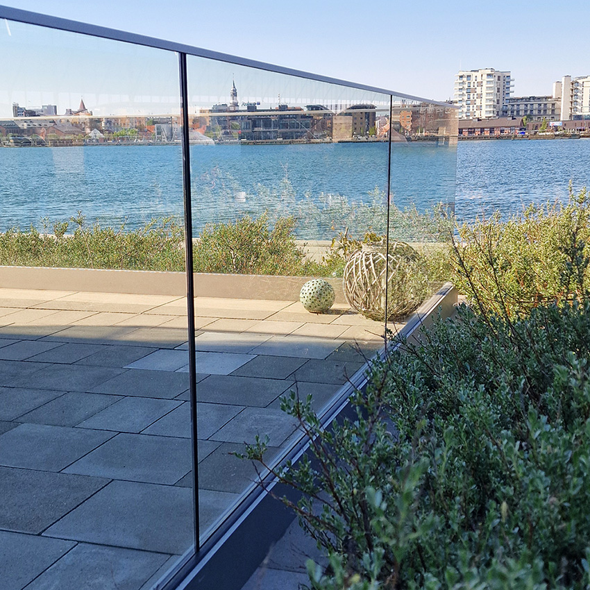 Håndliste til glasværn alu